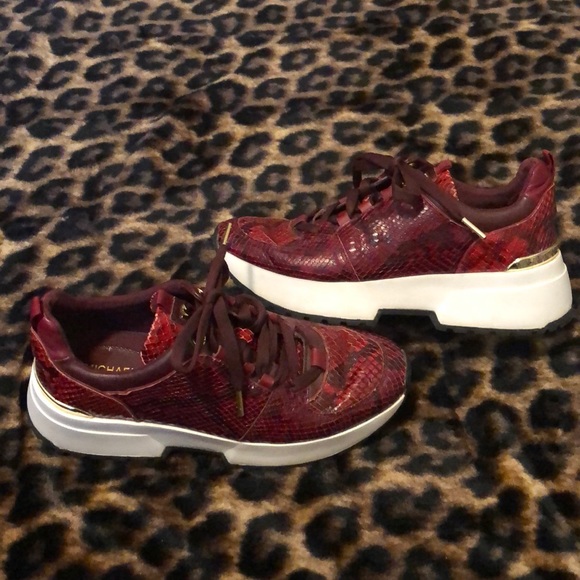Michael Kors Sneakers - Picture 1 of 5